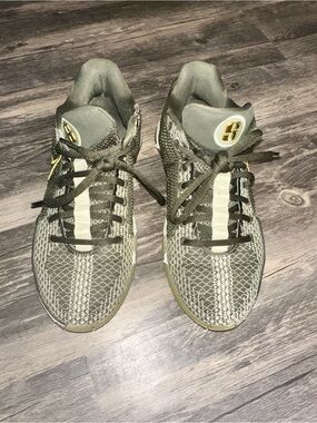 Nike Sabrina 1 Womens 7.5 Basketball Shoes HF5518-302 Olive Gold Preowned Flaws
